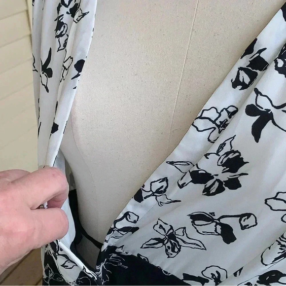 Lane Bryant x Beauticurve Plus Size 14 Black White Floral Midi Wrap Dress Hi Low - Picture 7 of 11